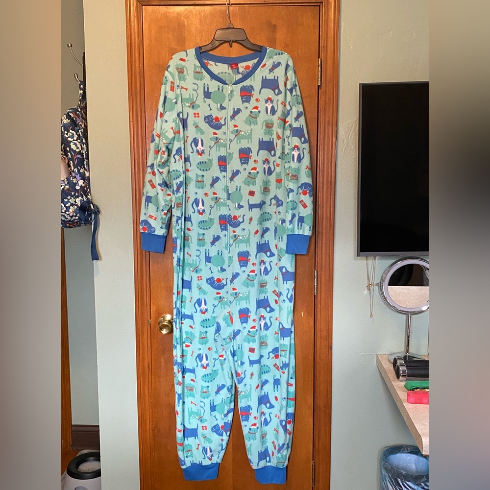 Jammies For Your Families, one-piece.